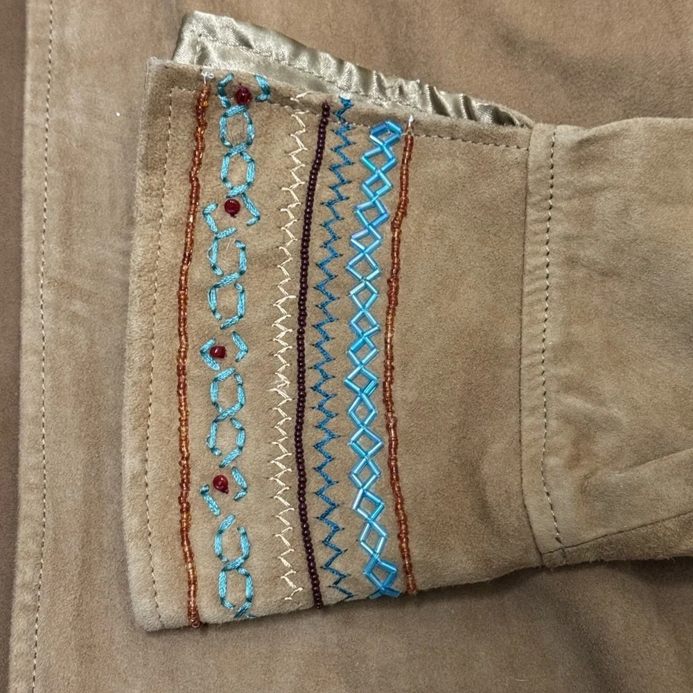 Double D Ranch Loraine beaded suede jacket. Absolutely beautiful condition. - Picture 10 of 14